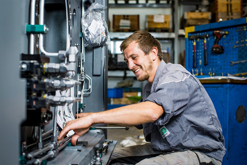 Karriere-ServiceTechniker 2400x1600