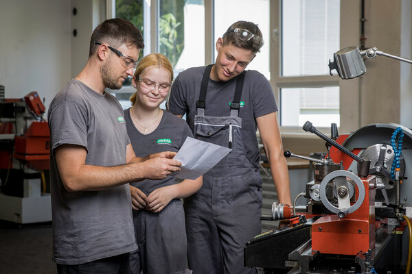 Karriere-Lehre-Metalltechnik 2400x1600