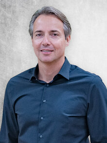 Referenzen SCS Karl Schmiederer 600x800px